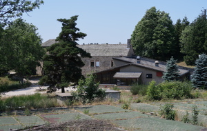 Le Collège Cévenol, qui a fermé ses portes en 2014, après 76 ans d'existence, semble à l'abandon.